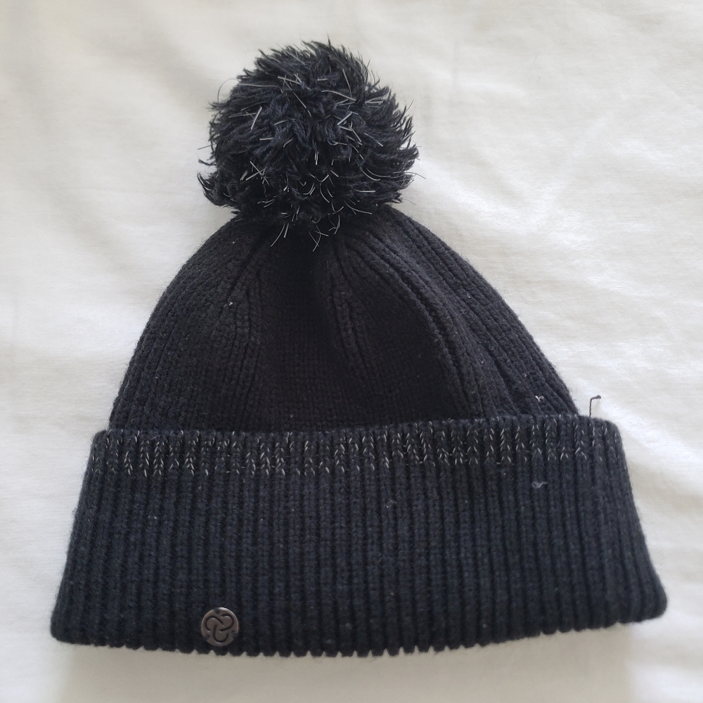 Zella Cozy Black Knit Beanie With Fauz Fur Pompom